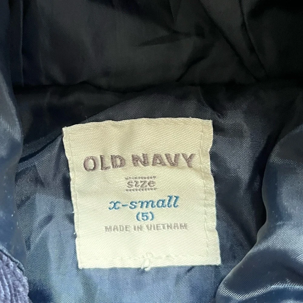 Old navy quilted barn jacket navy blue boys Sz 5